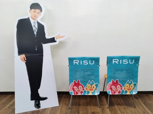 RISU-Japan株式会社様　椅子カバー